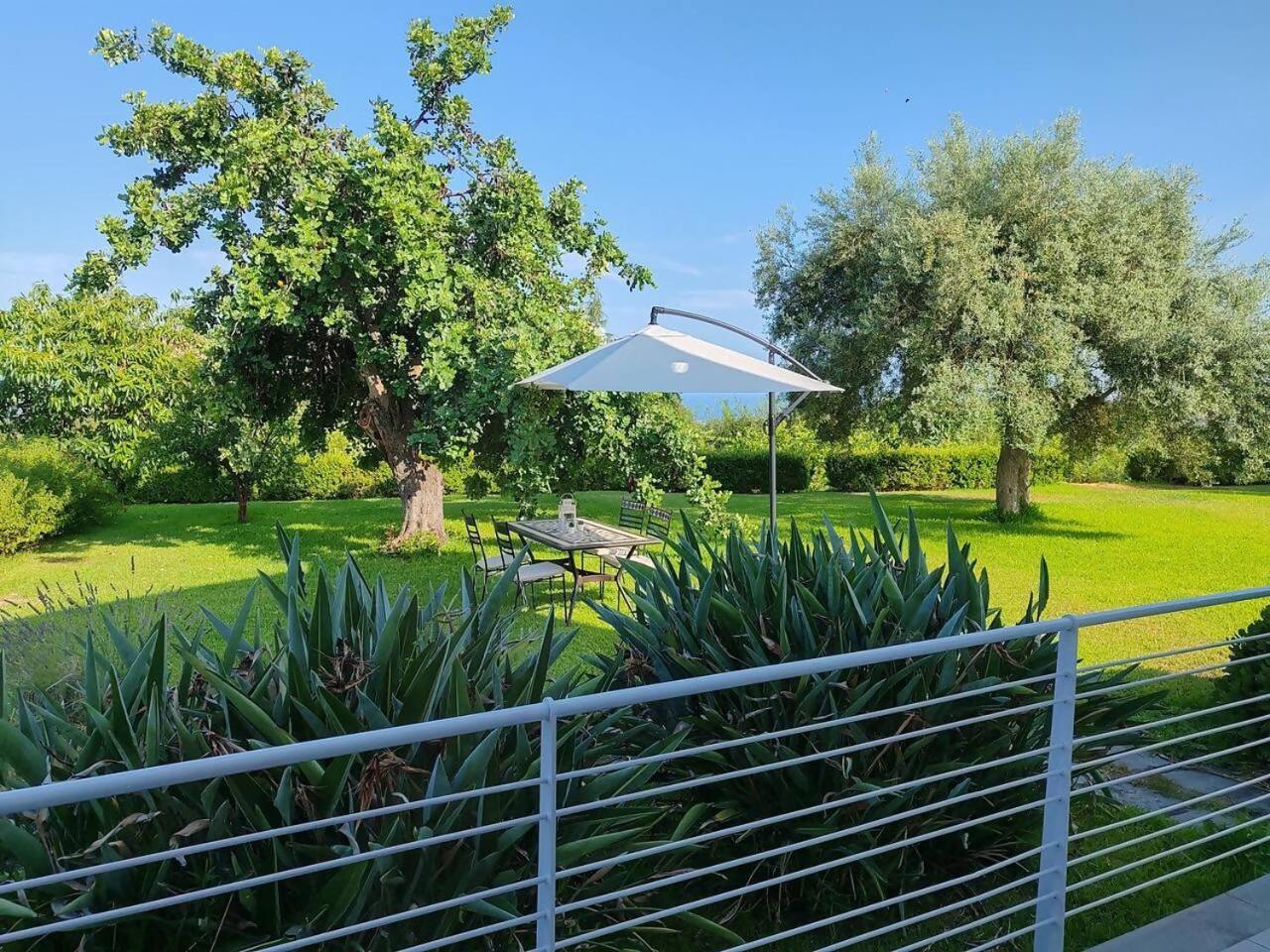 Villa Persea Santa Venerina Eksteriør billede